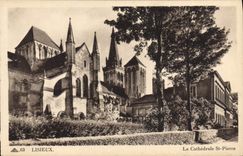 CPA Lisieux La Cathedrale St Pierre 