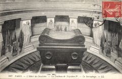 CPA Paris L'Hotel des Invalides Le Tombeau de Napoleon I Le Sarcophage 