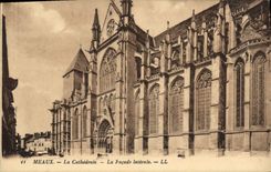 CPA Meaux La Cahtedrale La Facade laterale