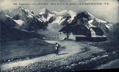 CPA Le Dauphine Le Lautaret Hotel de P L M(2110 m) et le Massif de la Meije