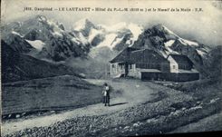 CPA Dauphine Le Lautaret (2075 m) les Hotels du P L M (2110 m) et le Massif de la Meije