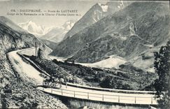 CPA Dauphine Route du Lautaret Gorges de la Romanche et le Glacier d'Arsine (2500 m)