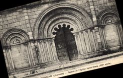 CPA Montmoreau (Charente) Facade de l'Eglise Saint Denis (XIIe s)