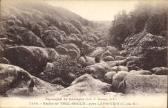 CPA Paysage de Bretagne Vallee de Toul Goulic pres Lanrivain (C du N)