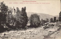 CPA Les Hautes Pyrenees Arrens Bords du Gave Pont et Chapelle de Pouev Lahoun