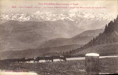CPA Les Pyrenees Centrales Col d'Aspin (1499 m) La Table d'Orientaion Fond des Maontagnes du Lys et 