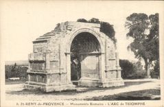 CPA St Remy de Provence Monuments Romains L'Arc de Triomphe