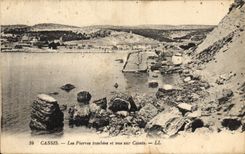 CPA Cassis Les Pierres tombees et vue sur Cassis