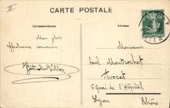 CPA Vichy Place Victor Hugo et Galeries couvertes