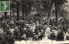 CPA Vichy L'Heure de la Musique 