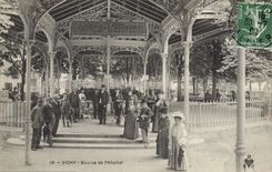 CPA Vichy Source de l'Hopital 