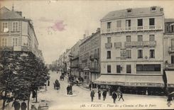 CPA Vichy Place des 4 Chemins et Rue de Paris 