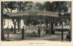 CPA Vichy Source du Parc 