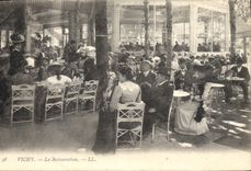 CPA Vichy La Restauration 