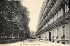 CPA Vichy Rue du Parc 