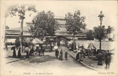 CPA Vichy Le Marche Couvert 