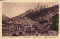 CPA Briancon Vue generale Ste Catherine et la Grande Chaussee 
