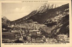 CPA Briancon Vue generale Ste Catherine et la Grande Chaussee 