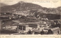 CPA Briancon Les Casernes de Ste Catherine et Vue generale de Briancon et de ses Forts 