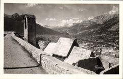 CPA Briancon Hautes Alpes Chemin de ronde et vue sur la Vallee de la Durance 