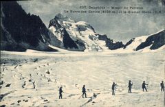 CPA Dauphine Massif du Pelvoux La Barre des Eorins et le Glacier Blanc 