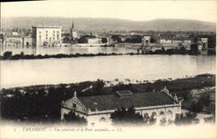 CPA Tarascon Vue generale et le Pont suspendu 