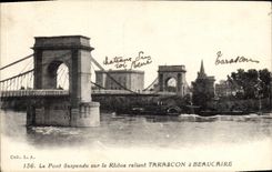 CPA Le Pont Suspendu sur le Rhone reliant Tarascon a Beaucaire 