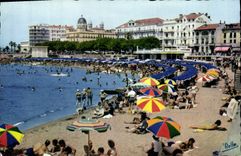 CPM Cote d'Azur Saint Raphael Var La Plage 