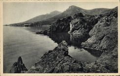 CPA La Cote d'Azur Route de la Corniche d'Or Les Rochers du trayas le Pic d'Aurele et le Cap Roux 