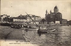 CPA Cote d'Azur Saint Raphael Le port et la Cathedrale 