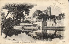 CPA Auxerre Les Quais et la Cathedrale 