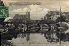 CPA Auxerre Pe pont Neuf la cathedrale et l'Eglise Saint Germain 
