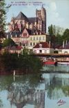 CPA Auxerre la Cathedrale vue prise des Bords de L'Yonne 