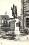 CPA Auxerre Statue de Fourier 