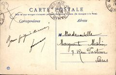 CPA Auxerre vue de l'horloge un jour de Marche 