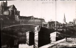 CPA Auxerre Yonne le Port la Passerelle la Cathedrale 