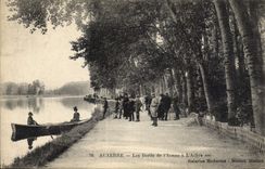 CPA Auxerre les Bords de l'Yonne a l'Arbre Sec 