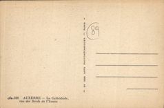 CPA Auxerre la Cathedrale vue des Bords de l'Yonne 