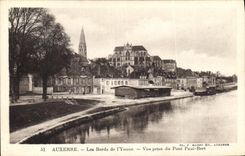 CPA Auxerre les Bords de l'Yonne vue prise du Pont Paul Bert 