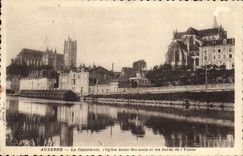CPA Auxerre la Cathedrale l'eglise Saint Germain et les Bords de l'Yonne 