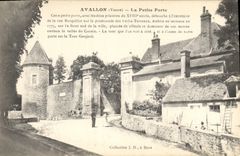 CPA Avallon Yonne La Petite Porte 