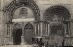 CPA Avallon Portail de l'Eglise Saint Lazare Automobile