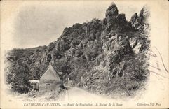 CPA Environsnd'Avallon Route de Pontaubert le Rocher de la Soeur 
