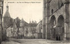 CPA Avallon La Tour de l'Horloge et l'Eglise St Lazare 