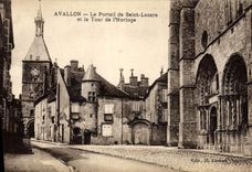 CPA Avallon Le Portail de Saint Lazare et la Tour de l'Horloge 