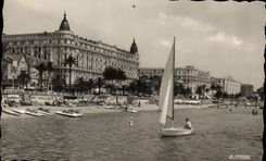 CPA Cannes Alpes Maritimes La Plage et les Hotels 
