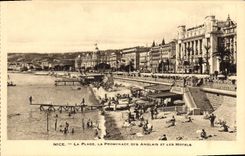 CPA Nice la Plage la Promenade des Anglais et les Hotels 