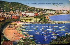 CPA Cannes Vue generale Le Port Les Grands Hotels 