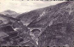 CPA Route des Alpes Route des Gorges rouges de Daluis 