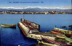 CPA Antibes Vue prise du Port d'Aubernon 